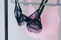 黑色蕾丝内衣