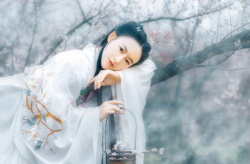 汉服写真蓝调,穿越时空的古典韵味
